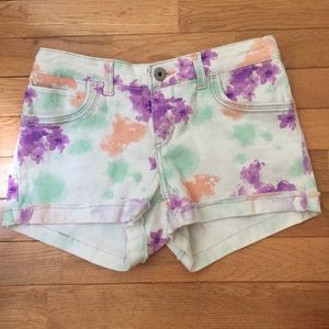 Levi’s Girl Shorts